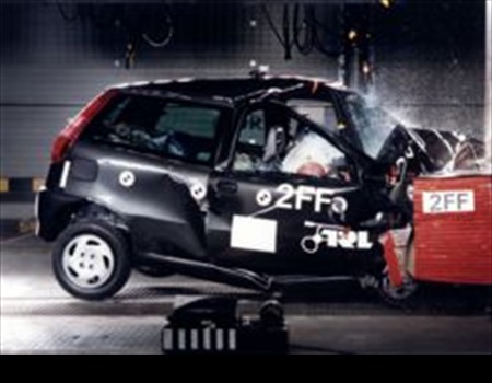 Краш тест Fiat Punto (1997)